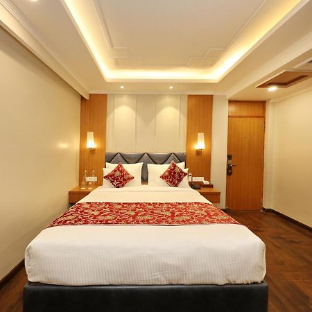 Hotel Blanco Srīnagar Екстериор снимка