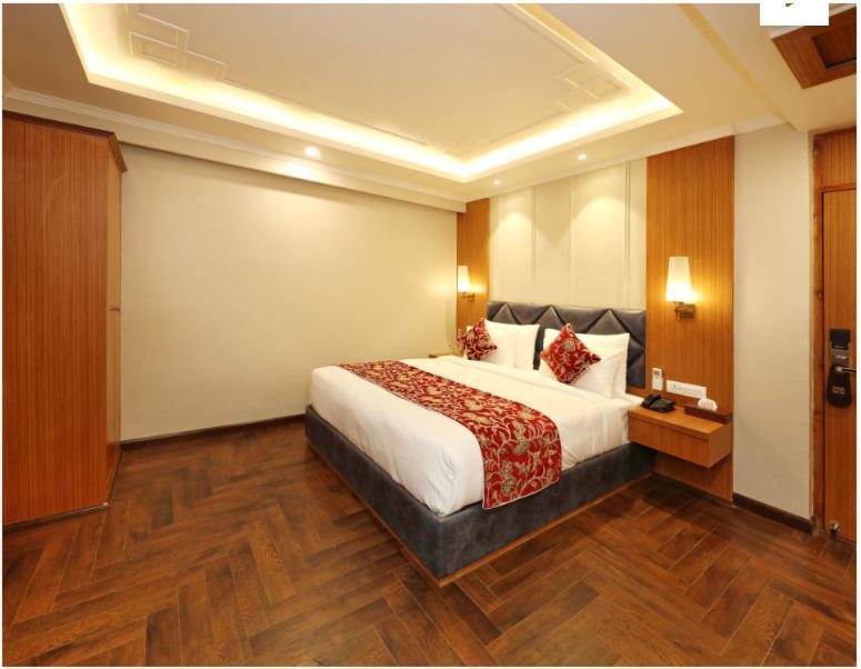 Hotel Blanco Srīnagar Екстериор снимка