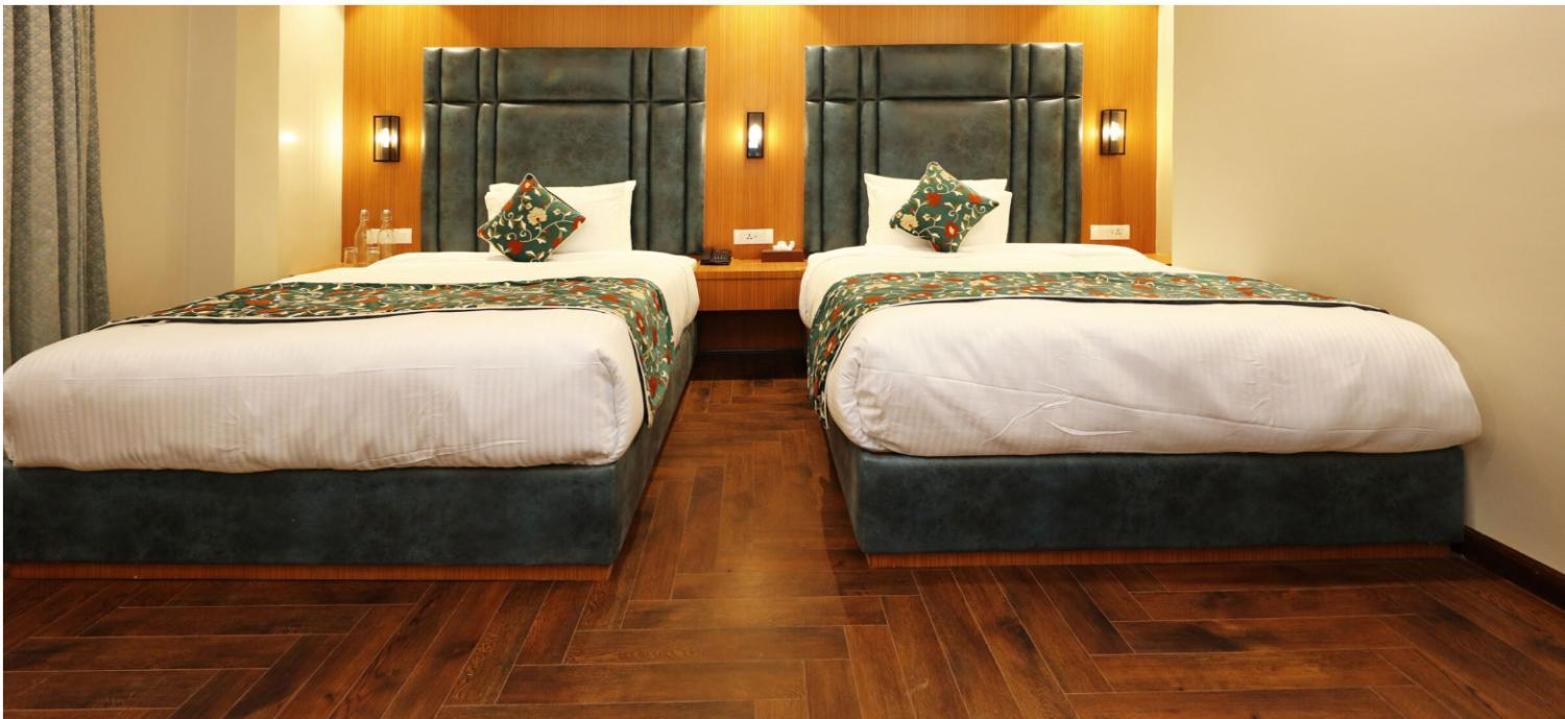 Hotel Blanco Srīnagar Екстериор снимка